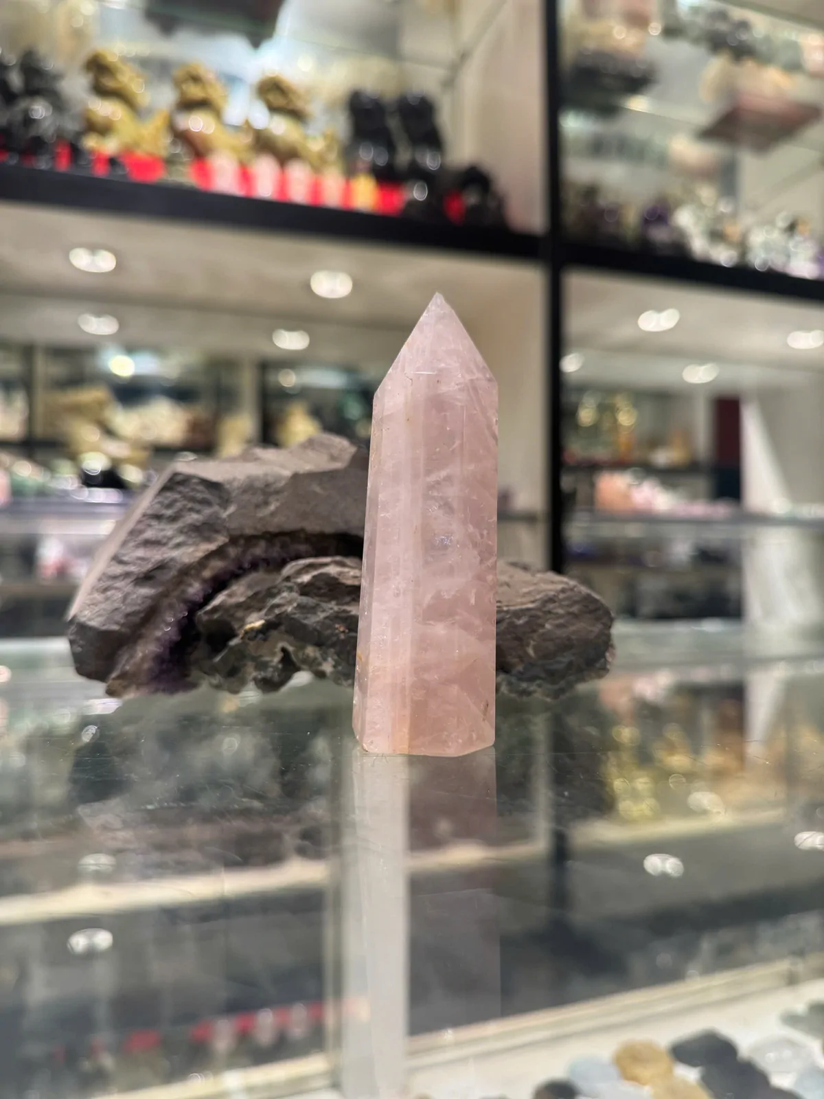 Trụ thạch anh hồng (115gr/5304k) HM056-1-610